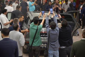 photo_6046376284554118664_y